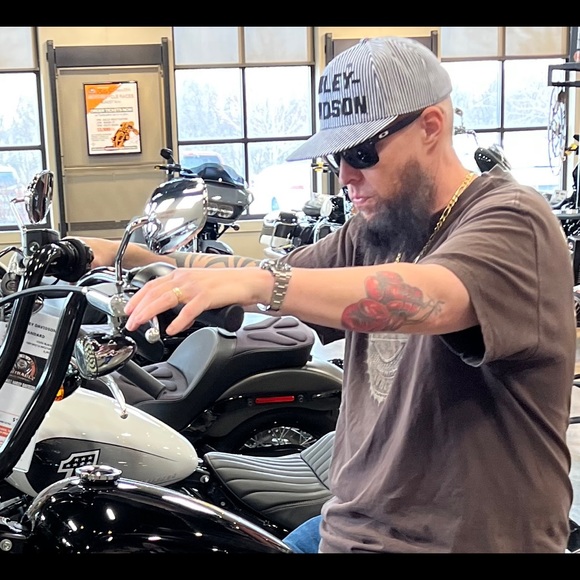 Meet your Posher, Craig - Picture 10 of 17